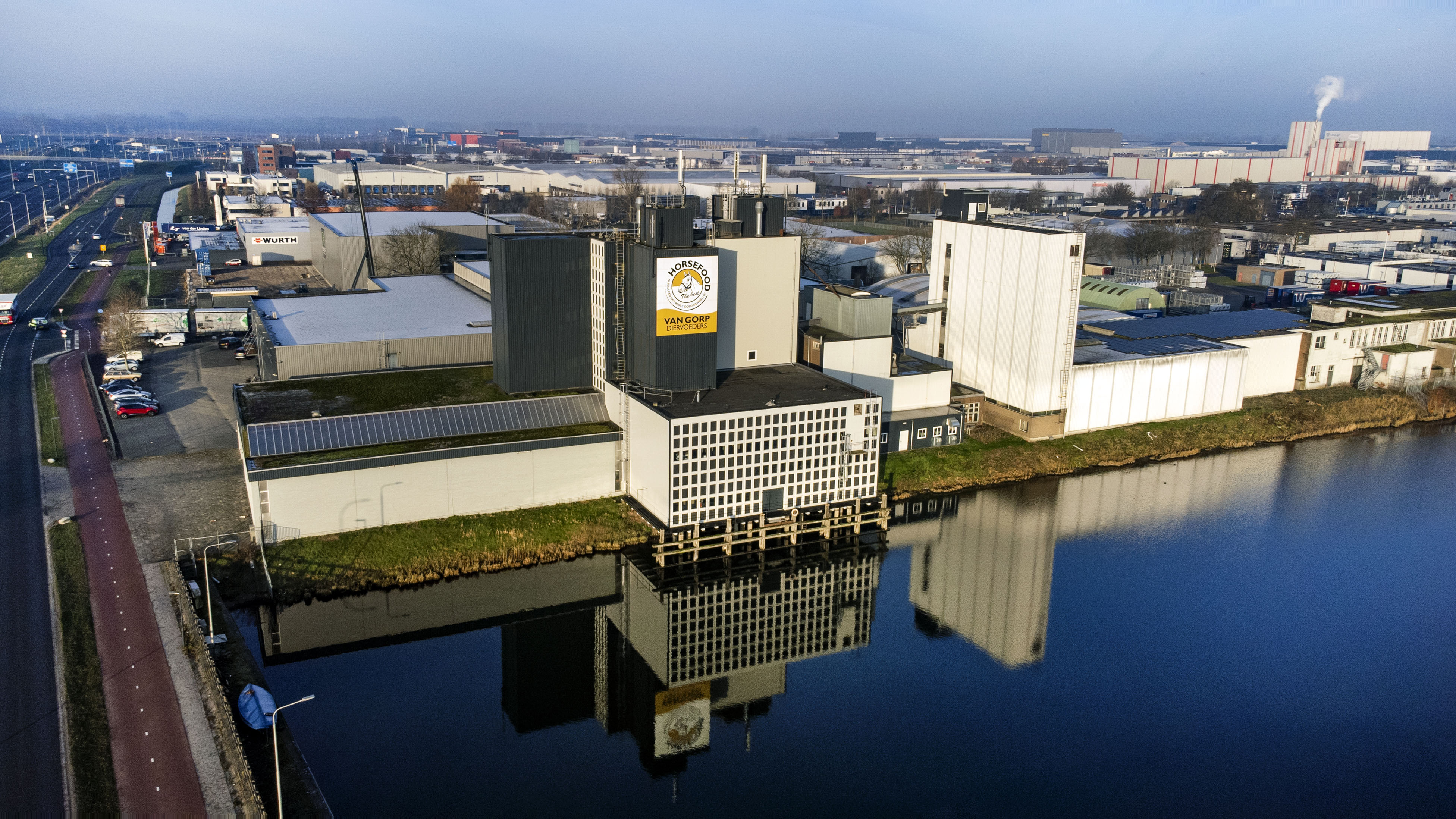 van Gorp Diervoeders 069 Fabriek havenzijde